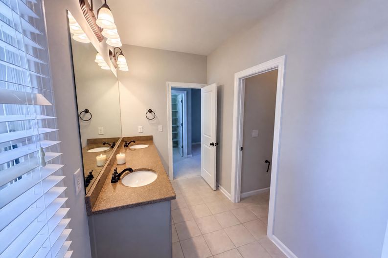 Photo 10 of 23 of 1119 Ridenour Ct NW, Kennesaw, GA