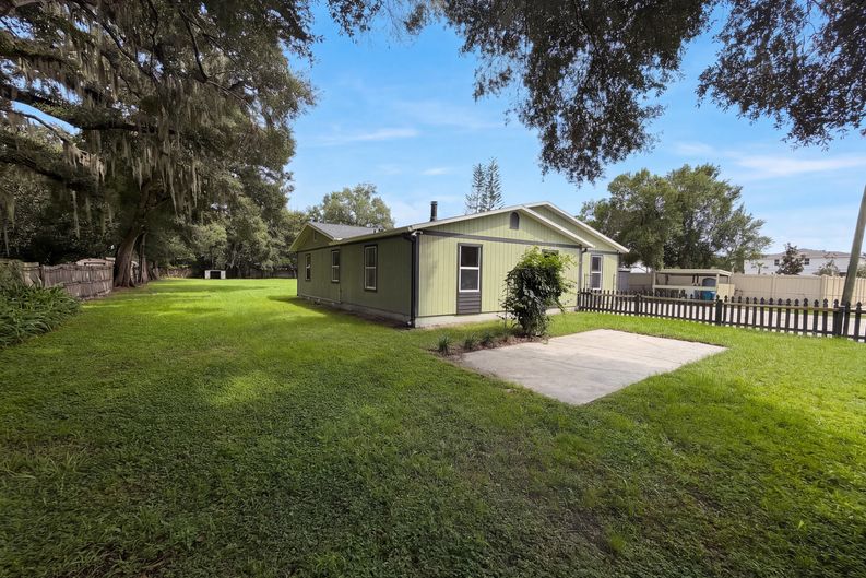 Photo 33 of 38 of 1721 Evergreen St, Kissimmee, FL