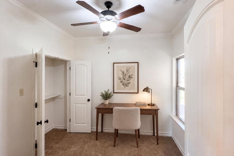 Photo 18 of 27 of 8809 10th St, Lubbock, TX
