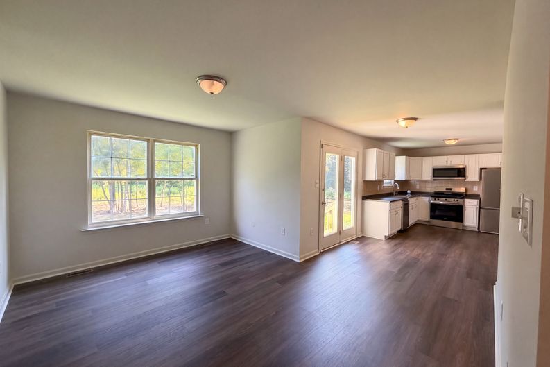 Photo 10 of 41 of 10654 Quillback St, Waldorf, MD