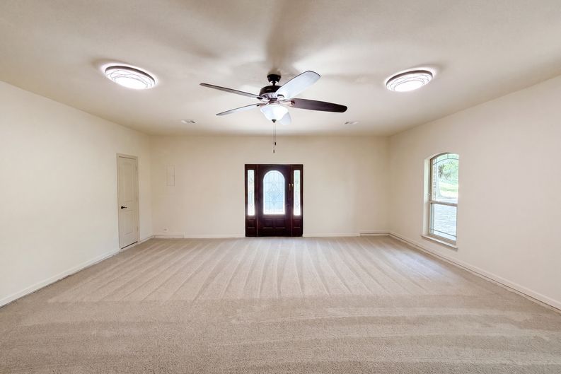 Photo 11 of 25 of 121 Rey Del Mar Cir, Weatherford, TX