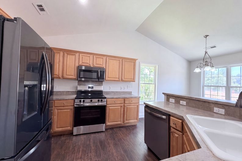 Photo 8 of 15 of 617 Reed Creek Rd, Mooresville, NC