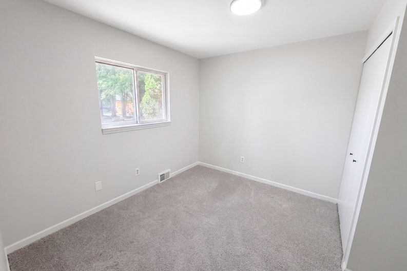 Photo 11 of 21 of 38651 Chartier St, Harrison Township, MI