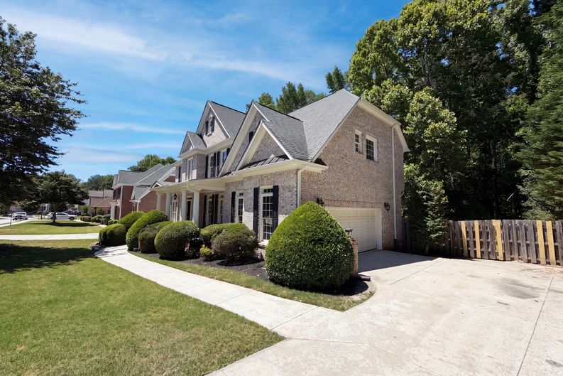 Photo 19 of 23 of 861 Windsor Creek Dr, Grayson, GA