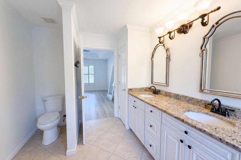 Photo 16 of 21 of 15130 Stonegreen Ln, Huntersville, NC