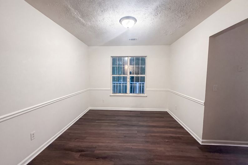 Photo 6 of 29 of 4320 Southvale Dr, Decatur, GA