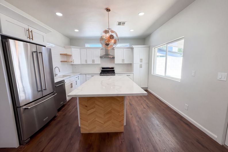 Photo 3 of 51 of 3016 N 47th St, Phoenix, AZ