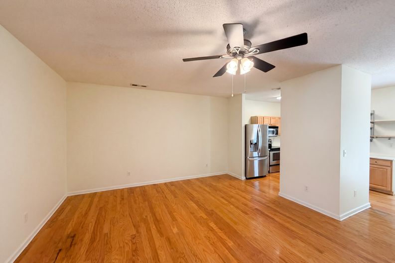 Photo 6 of 20 of 2350 Heritage Park Cir NW, Kennesaw, GA
