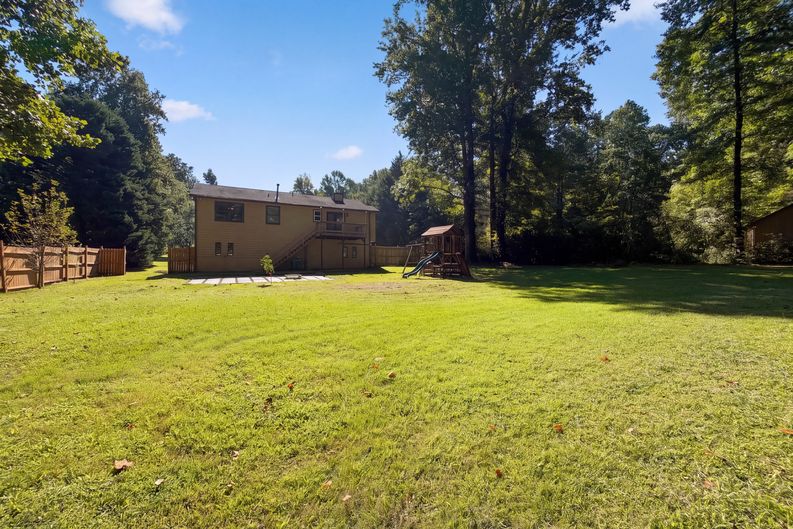 Photo 23 of 28 of 324 Adelene Way, Dallas, GA