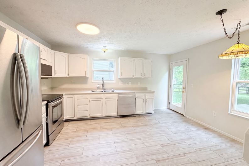 Photo 18 of 25 of 4213 Mallard Dr, Batavia, OH