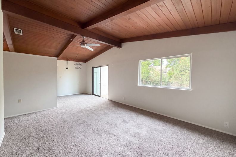 Photo 9 of 21 of 4821 Melvin Dr, Carmichael, CA