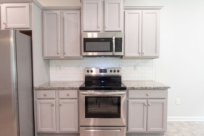 Photo 9 of 26 of 5053 Pioneer Pkwy, McDonough, GA
