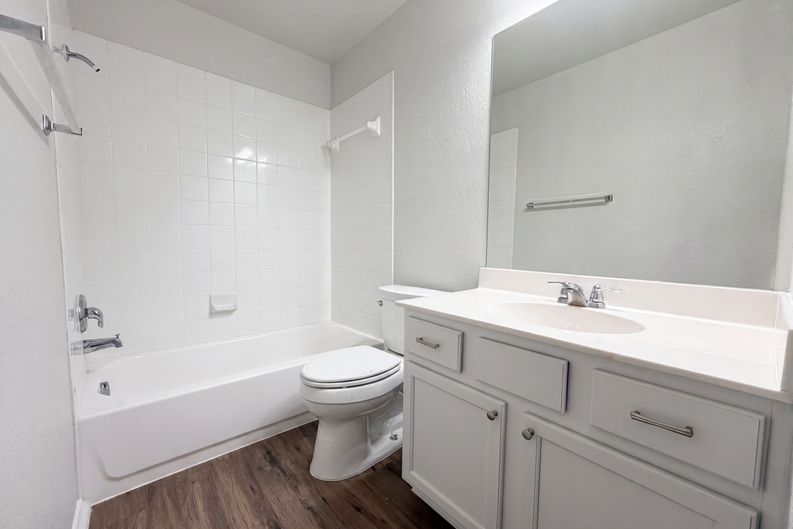 Photo 11 of 16 of 2886 Oakbranch Rdg, New Braunfels, TX