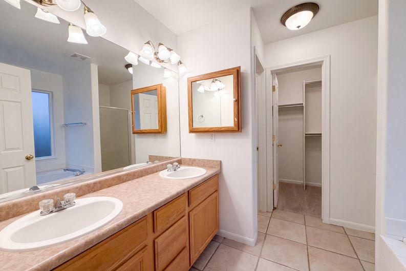 Photo 23 of 47 of 1814 Chesapeake Cir, Johnstown, CO