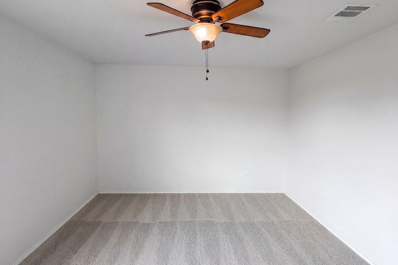Photo 12 of 22 of 2220 Sumac Dr, Little Elm, TX