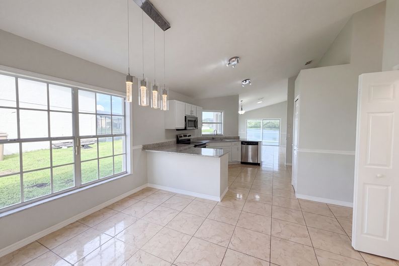 Photo 29 of 38 of 225 Southbridge Cir, Kissimmee, FL