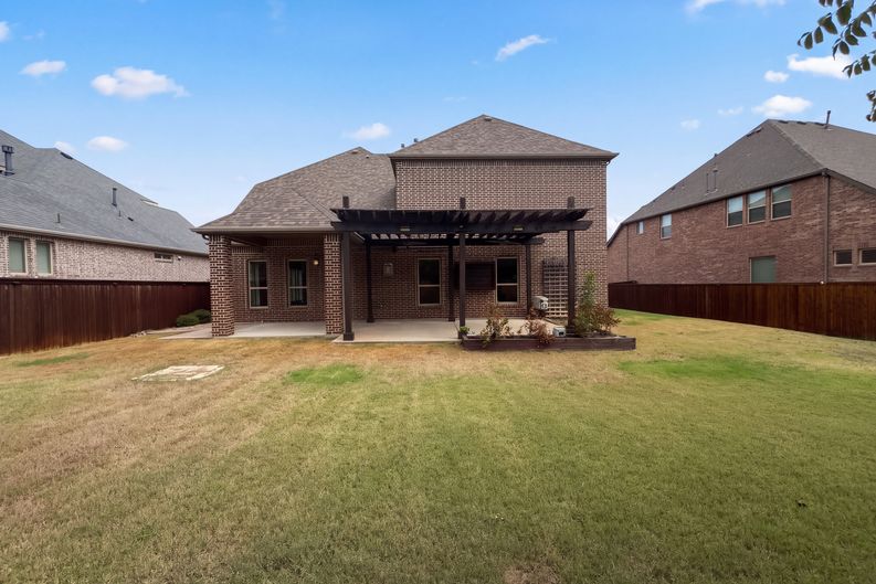 Photo 5 of 15 of 7913 Caddo Cv, McKinney, TX