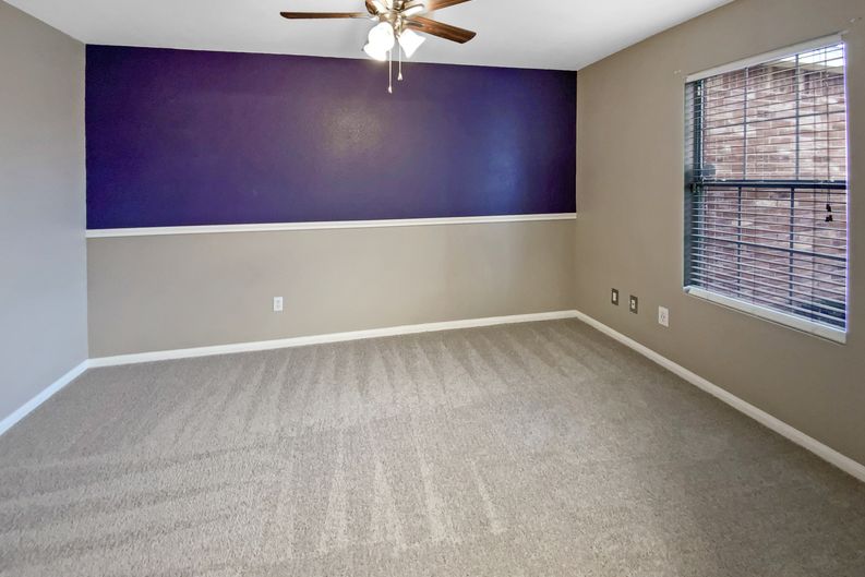 Photo 7 of 16 of 5202 Oster Dr, Killeen, TX