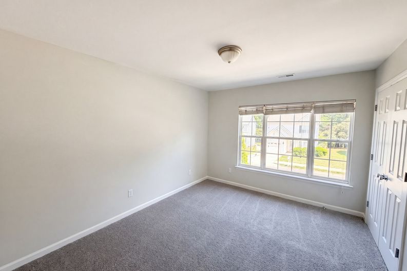 Photo 8 of 17 of 8409 Aztec Dawn Ct, Raleigh, NC