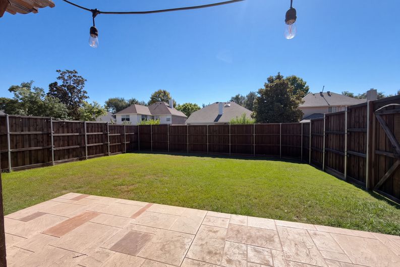 Photo 30 of 34 of 4412 Cedar Valley Dr, Plano, TX