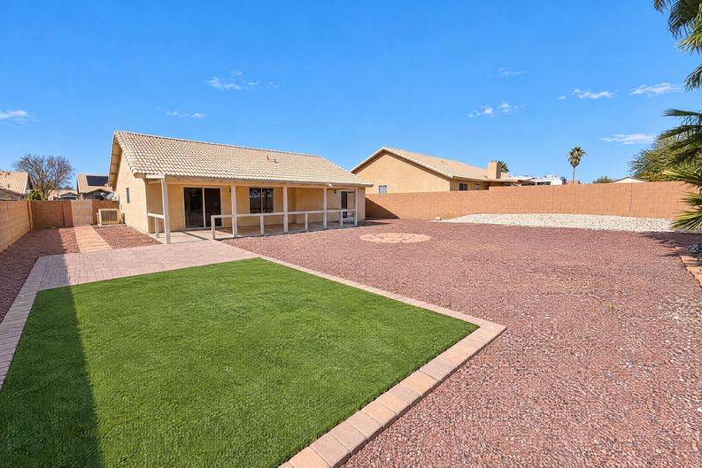 Photo 3 of 21 of 8067 S Old Canyon Ave, Tucson, AZ