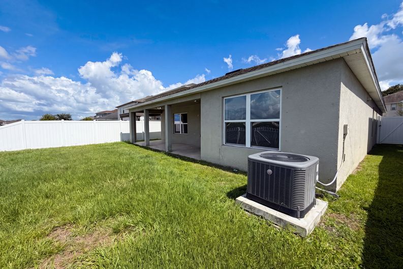 Photo 30 of 31 of 11534 Brighton Knoll Loop, Riverview, FL