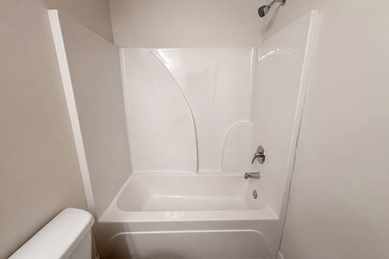 Photo 17 of 19 of 2627 Glenbrook Ln, Conyers, GA