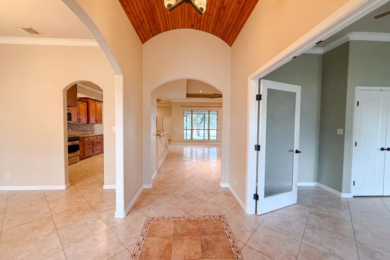 Photo 8 of 23 of 197 Vintage Ranch Cir, La Vernia, TX