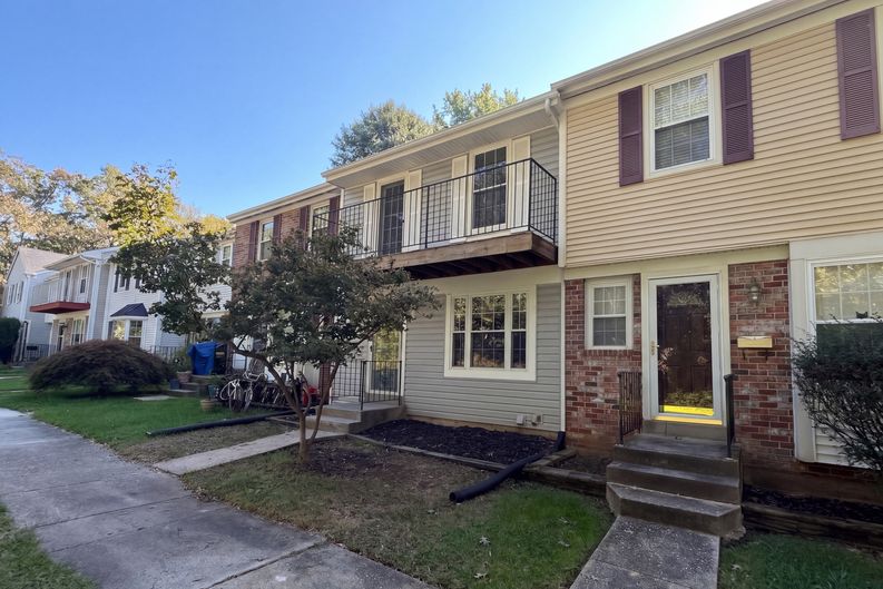Photo 22 of 27 of 8303 Snowden Oaks Pl, Laurel, MD
