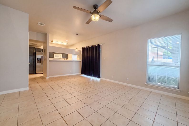 Photo 6 of 16 of 40 Chapel Hill Cir, San Antonio, TX