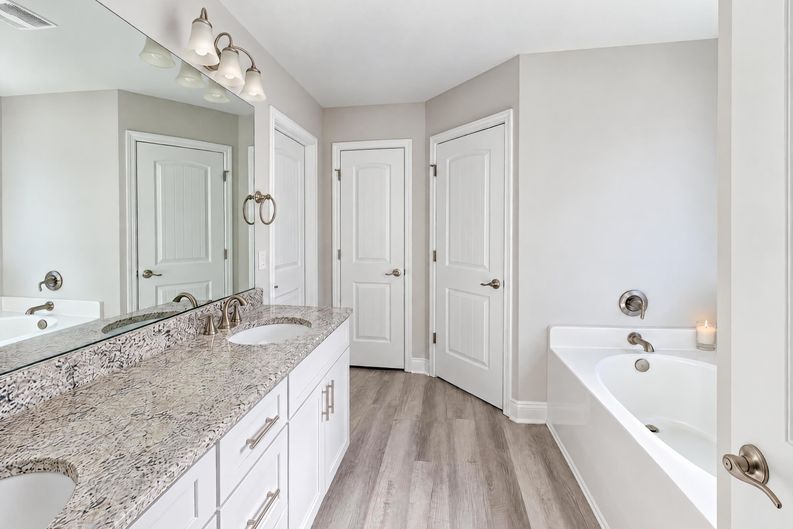 Photo 8 of 20 of 11504 Poston Rd, Panama City, FL