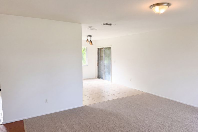 Photo 3 of 21 of 1832 SE Wexford Ct, Port Saint Lucie, FL