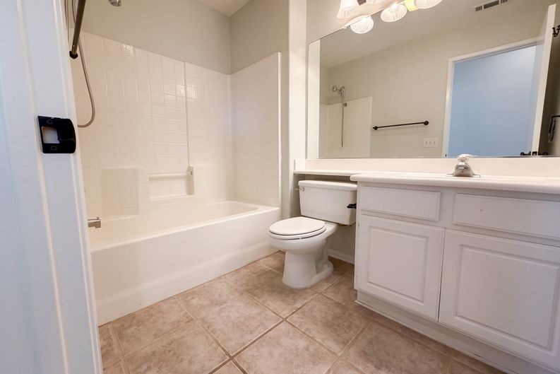 Photo 19 of 26 of 33825 Glenoaks Dr, Yucaipa, CA
