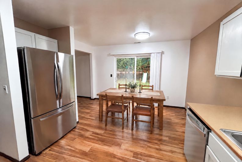 Photo 11 of 37 of 4919 106th St NE, Marysville, WA