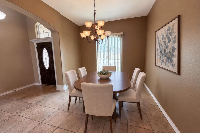 Photo 7 of 18 of 6906 King George Pl, Corpus Christi, TX