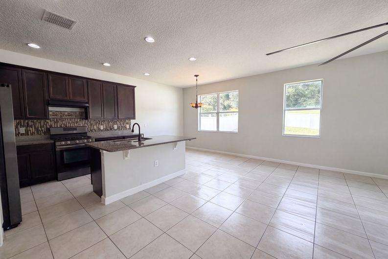Photo 12 of 40 of 881 Haring Ln, Mount Dora, FL