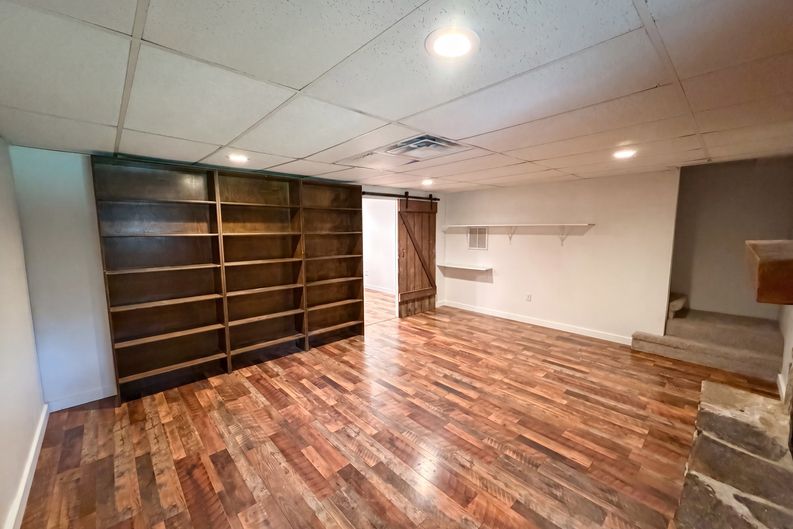 Photo 24 of 30 of 8505 Troutman Ln, Knoxville, TN