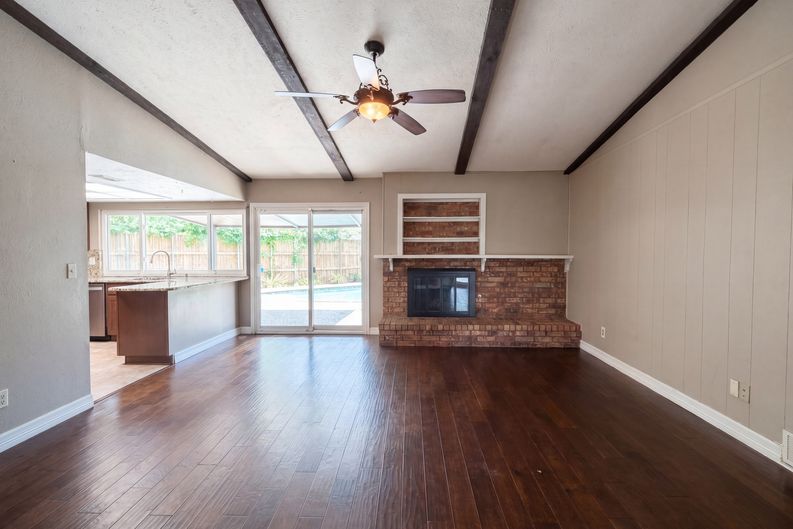 Photo 3 of 28 of 6302 Zanes Ct, Plano, TX
