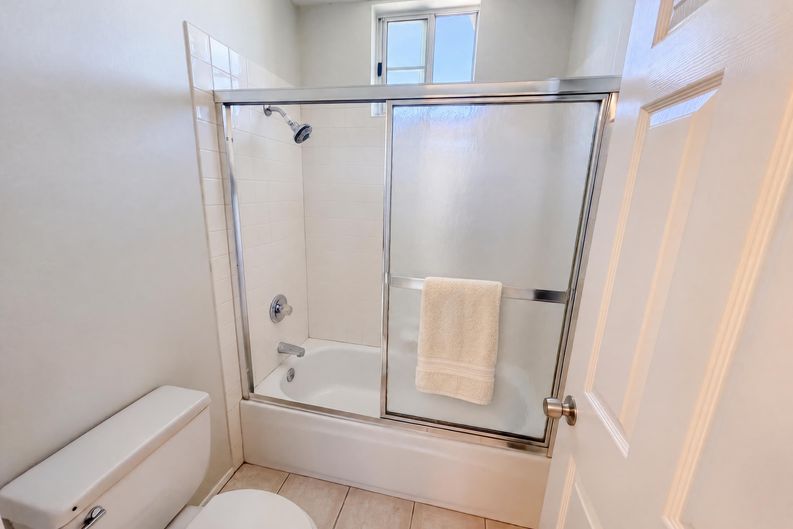 Photo 21 of 25 of 8932 Mesa Oak Dr, Riverside, CA