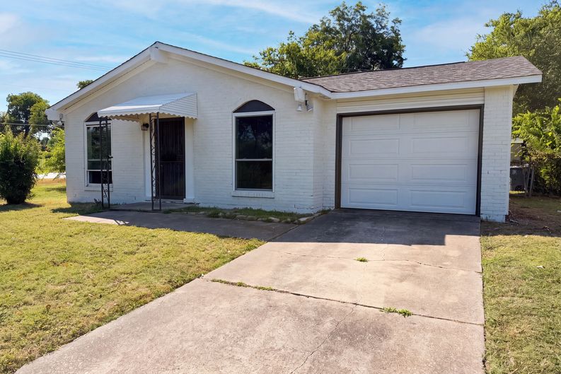 Photo 15 of 16 of 4268 Texas College Dr, Dallas, TX