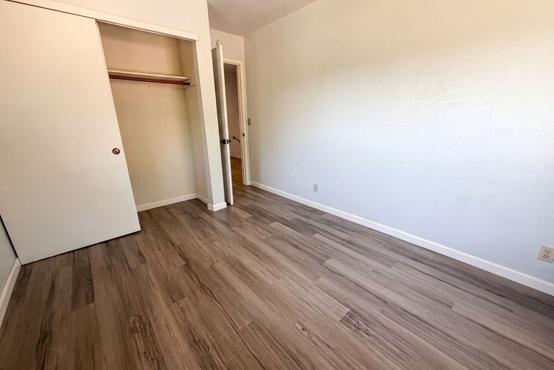 Photo 19 of 34 of 23944 Oakmont Way, Auburn, CA