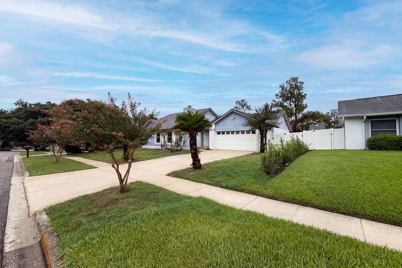 Photo 27 of 31 of 7756 Barberry Dr, Orlando, FL