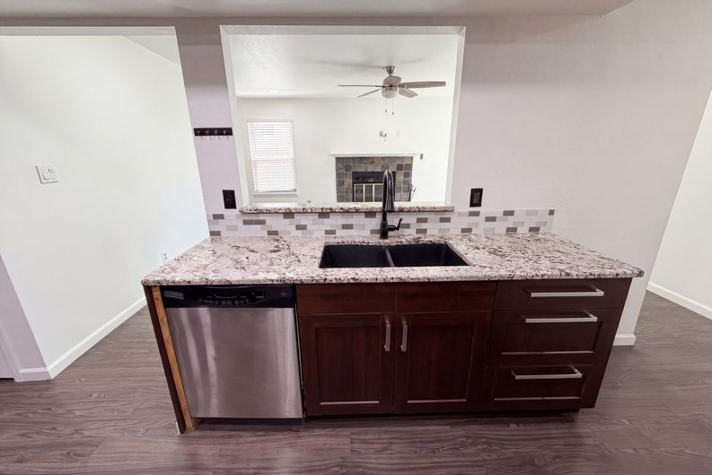 Photo 7 of 28 of 11835 Lincoln St, Northglenn, CO