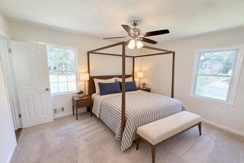 Photo 4 of 17 of 467 Oak Way, Lawrenceville, GA