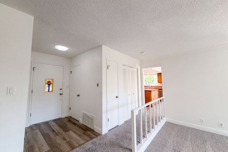 Photo 24 of 41 of 7007 Ursa Pkwy, Sacramento, CA