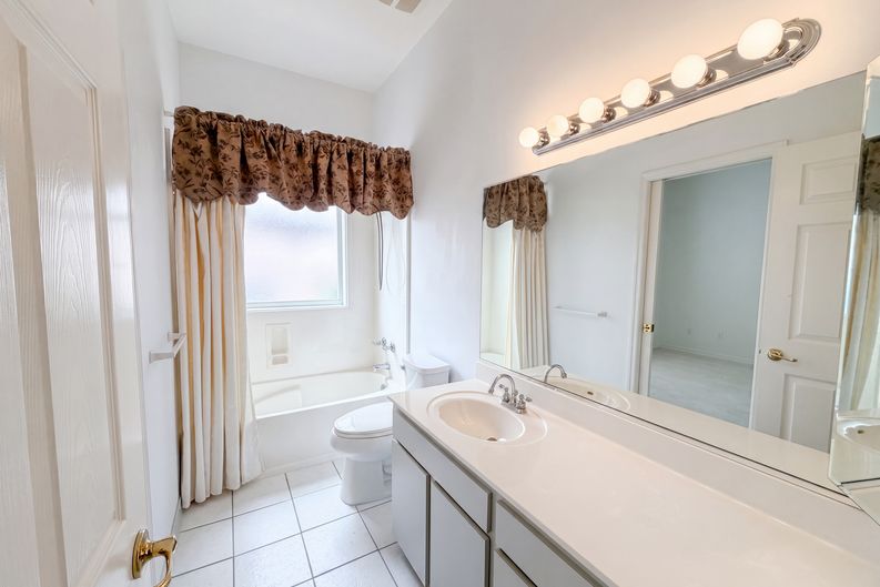 Photo 15 of 19 of 3319 Newbliss Cir, Ormond Beach, FL