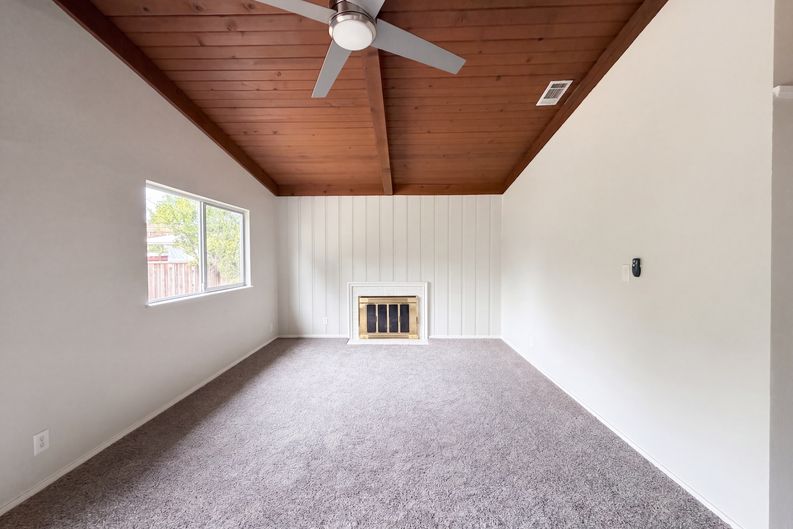 Photo 7 of 21 of 4821 Melvin Dr, Carmichael, CA