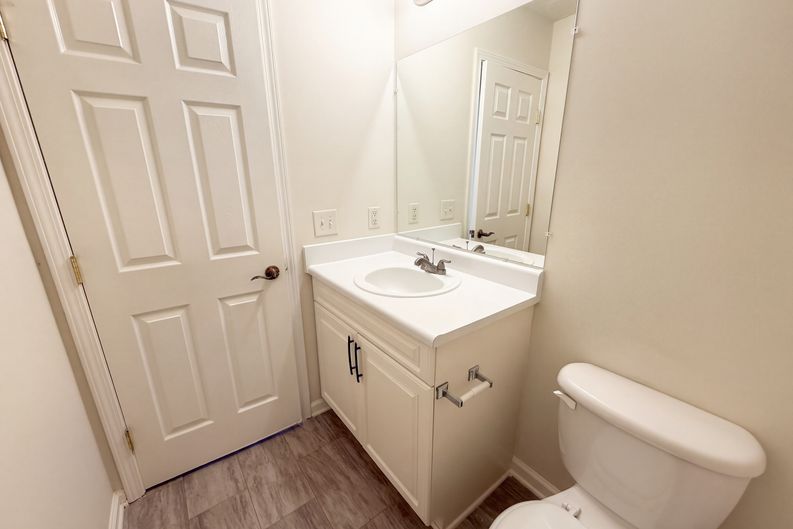 Photo 16 of 21 of 6140 Steve Scarlett Pl, La Vergne, TN