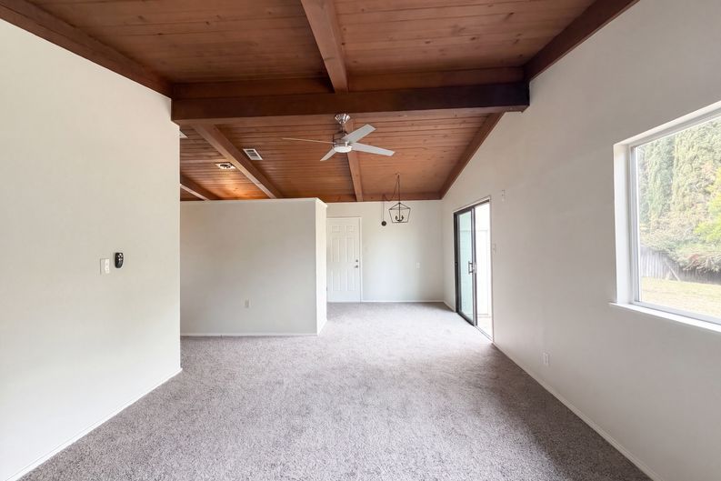 Photo 8 of 21 of 4821 Melvin Dr, Carmichael, CA