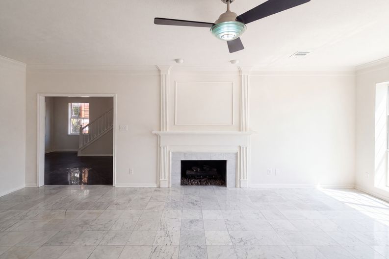 Photo 10 of 26 of 1231 Jeanette Way, Carrollton, TX